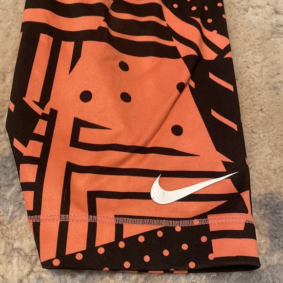 Pink and black printed Nike Pro leggings size small - Picture 2 of 6